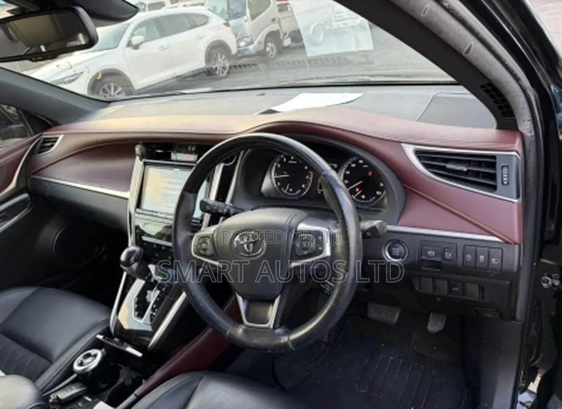 Toyota Harrier 2019