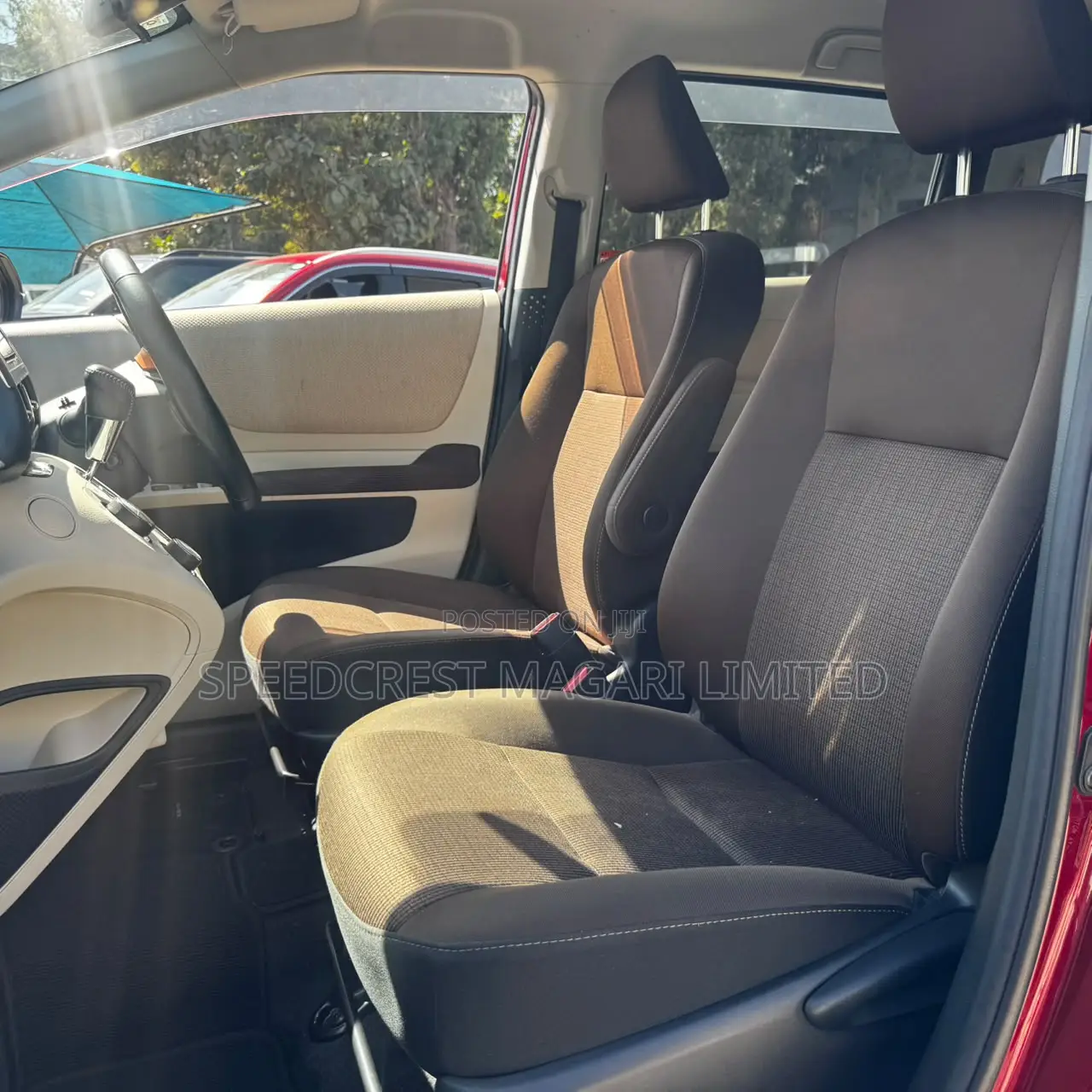 Toyota Sienta 2019 Red