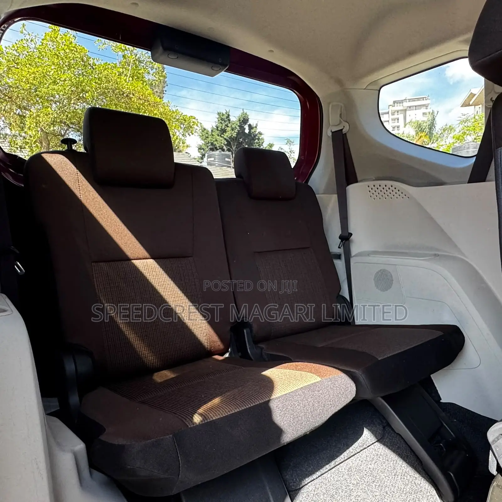 Toyota Sienta 2019 Red