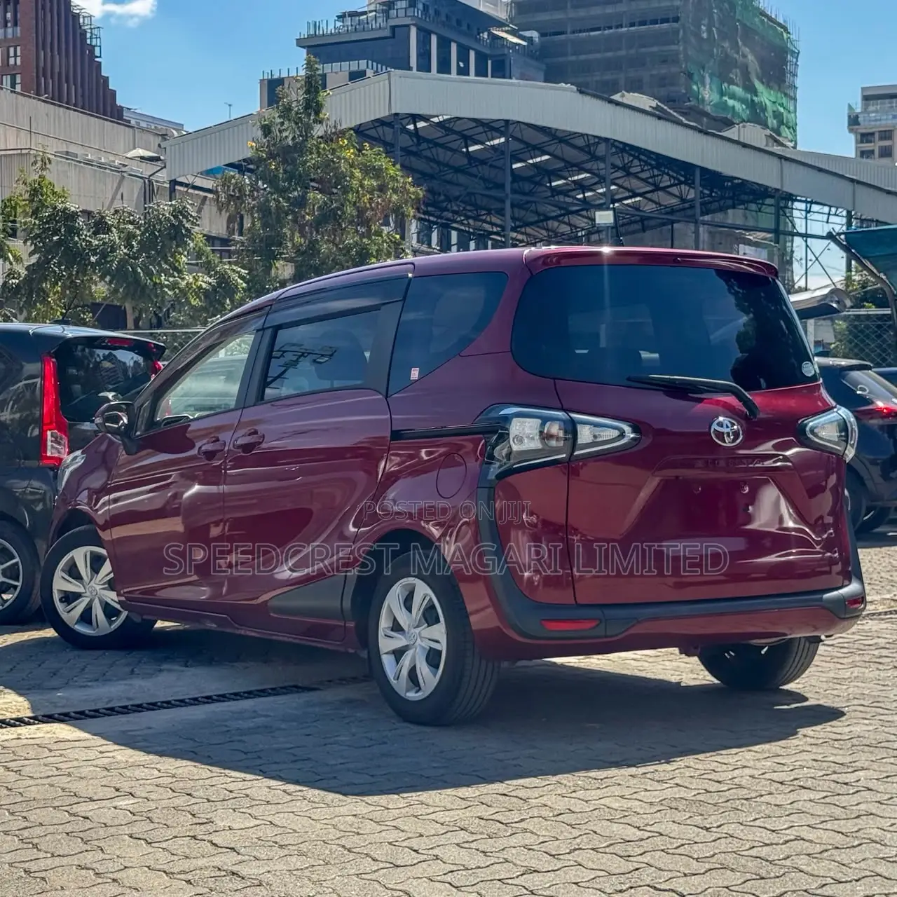 Toyota Sienta 2019 Red