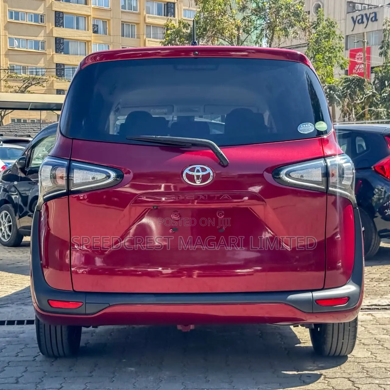 Toyota Sienta 2019 Red