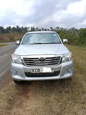 Toyota Hilux 2014 Silver