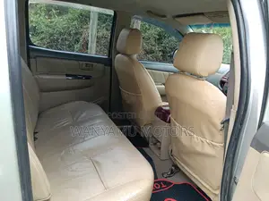 Toyota Hilux 2014 Silver