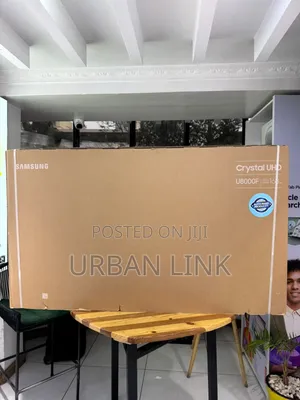 Samsung Crystal UHD 65” U8000F Smart TV