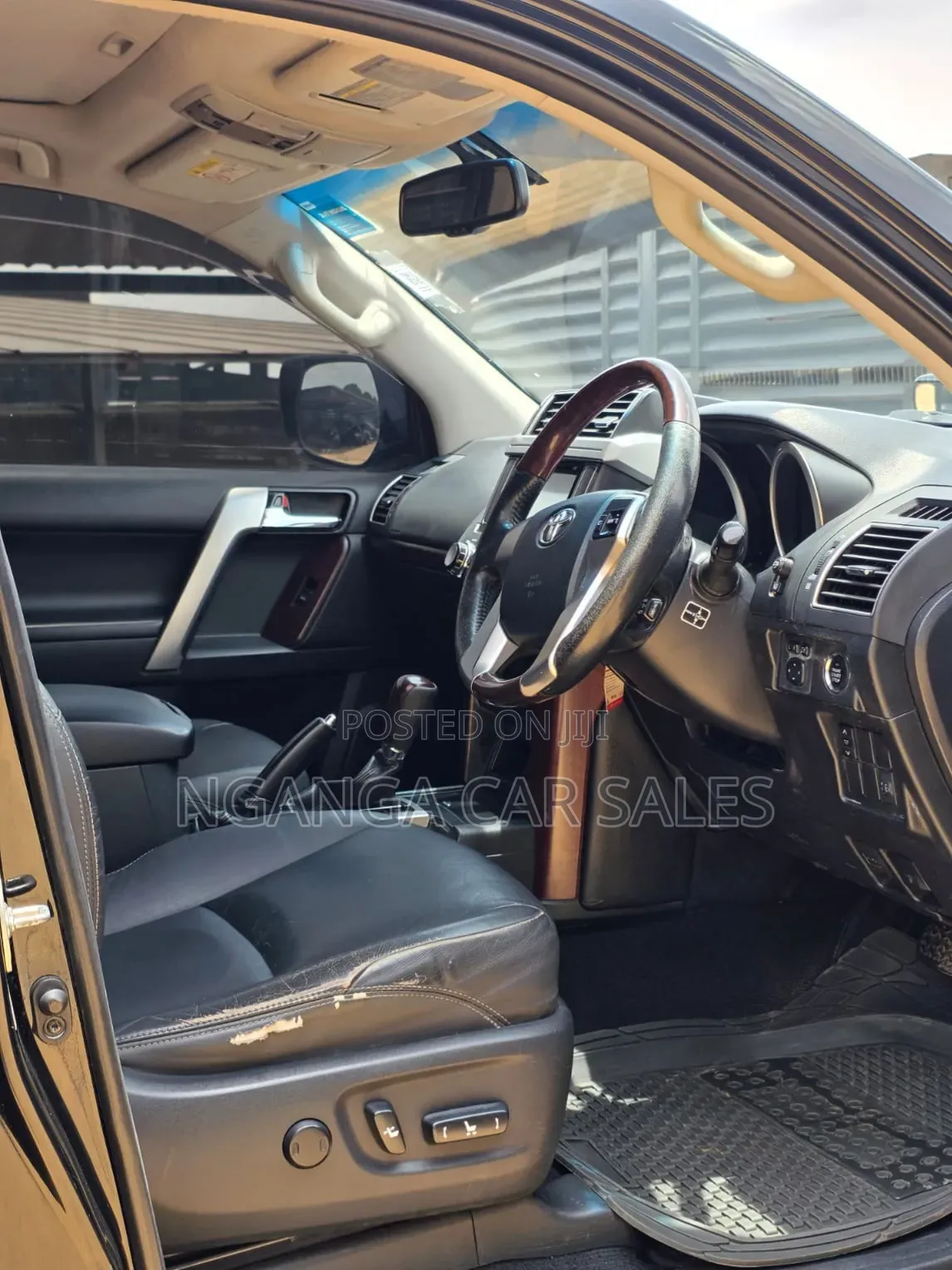 Toyota Land Cruiser Prado 2014 Black
