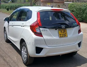 Honda Fit 2017 Pearl