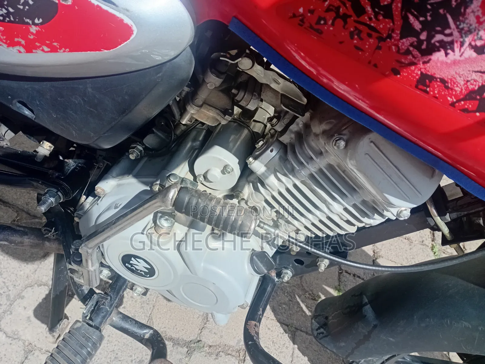 Bajaj Boxer 125 2025 Red