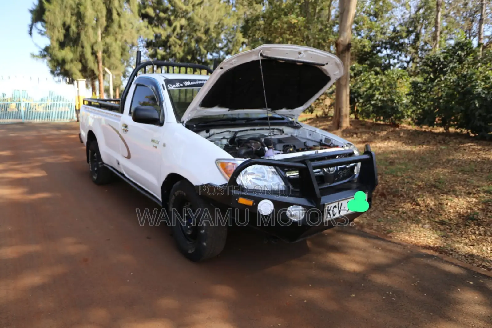 Toyota Hilux 2012 White