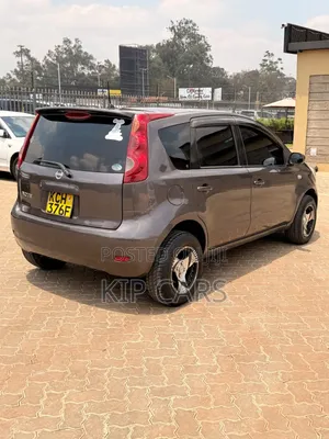 Nissan Note 1.4 2010 Gray