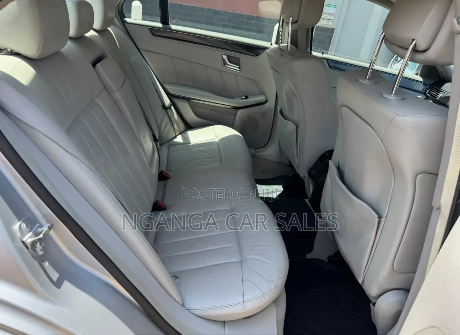 Mercedes-Benz E250 2010 Silver