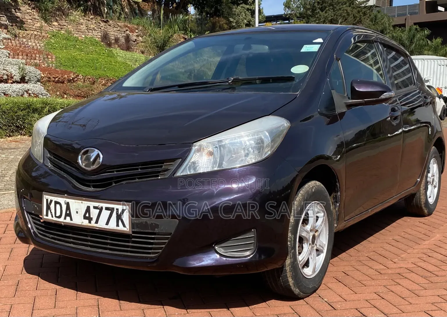Toyota Vitz 2013 Purple