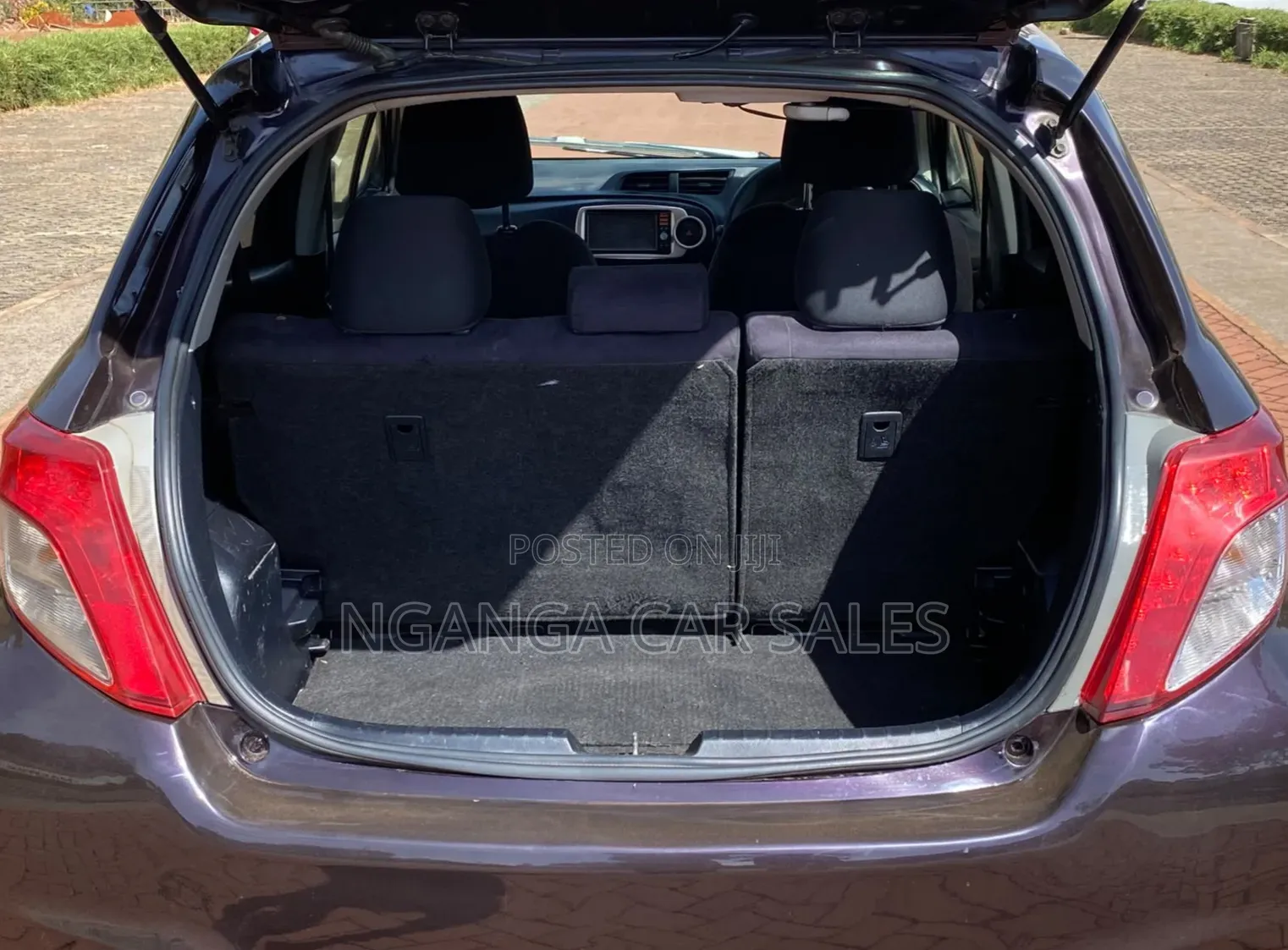 Toyota Vitz 2013 Purple