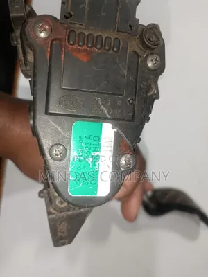 Volkswagen Passat Automatic Acceleration Pedal