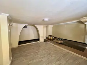 2bdrm Apartment in Valley Arcade for rent