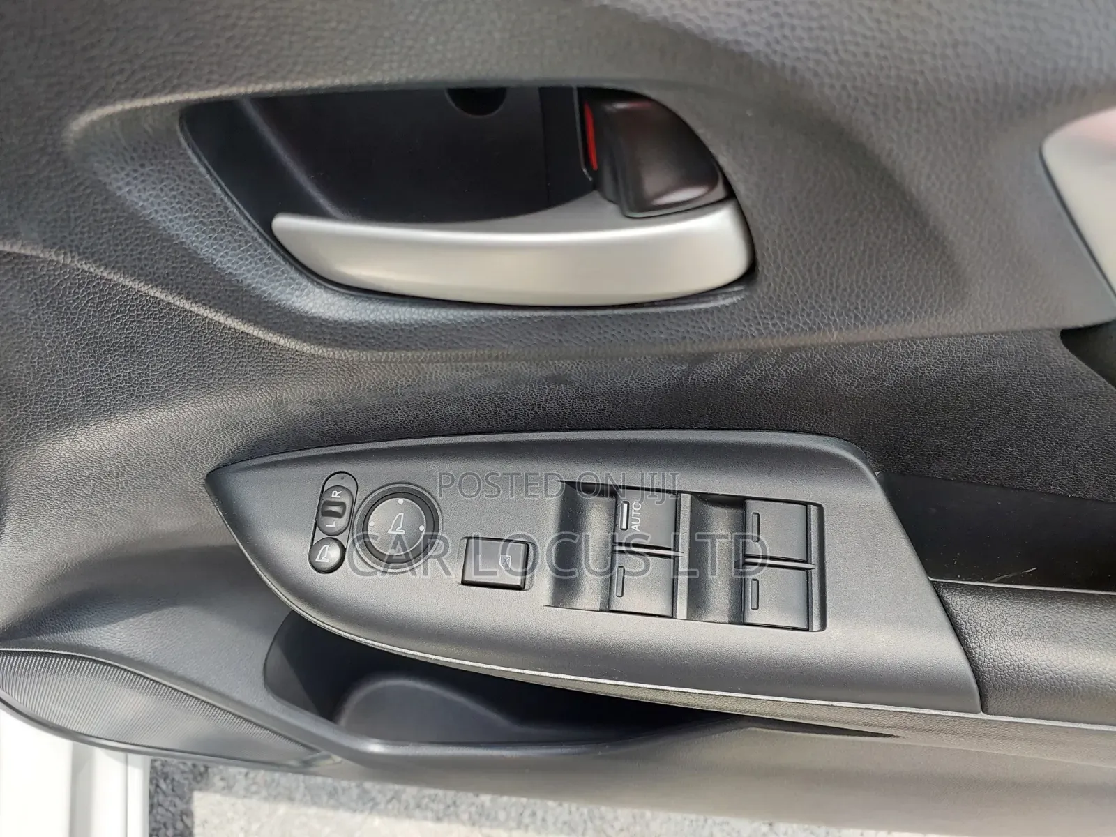 Honda Fit Shuttle 2019 Pearl
