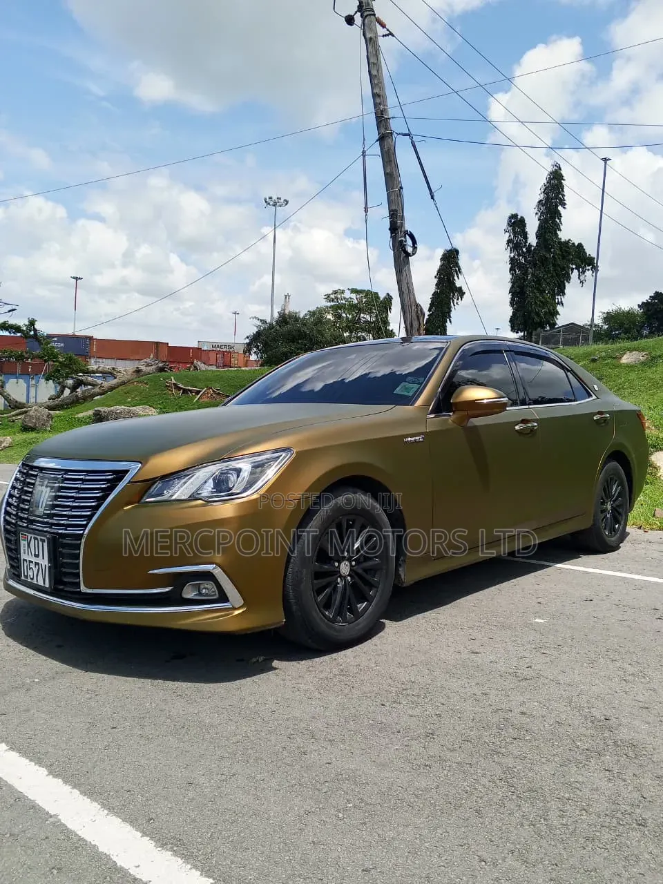 Toyota Crown 2018 White