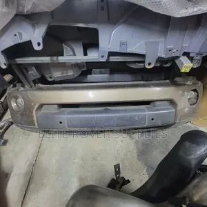 Discovery 4 2010 Front Bumper (Genuine)