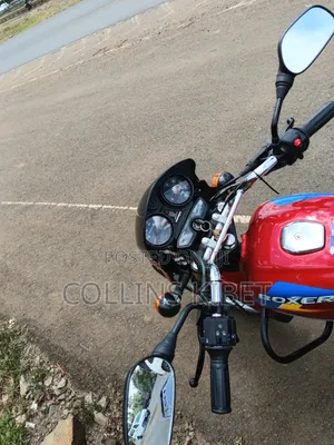 Bajaj Boxer 125 2025 Red