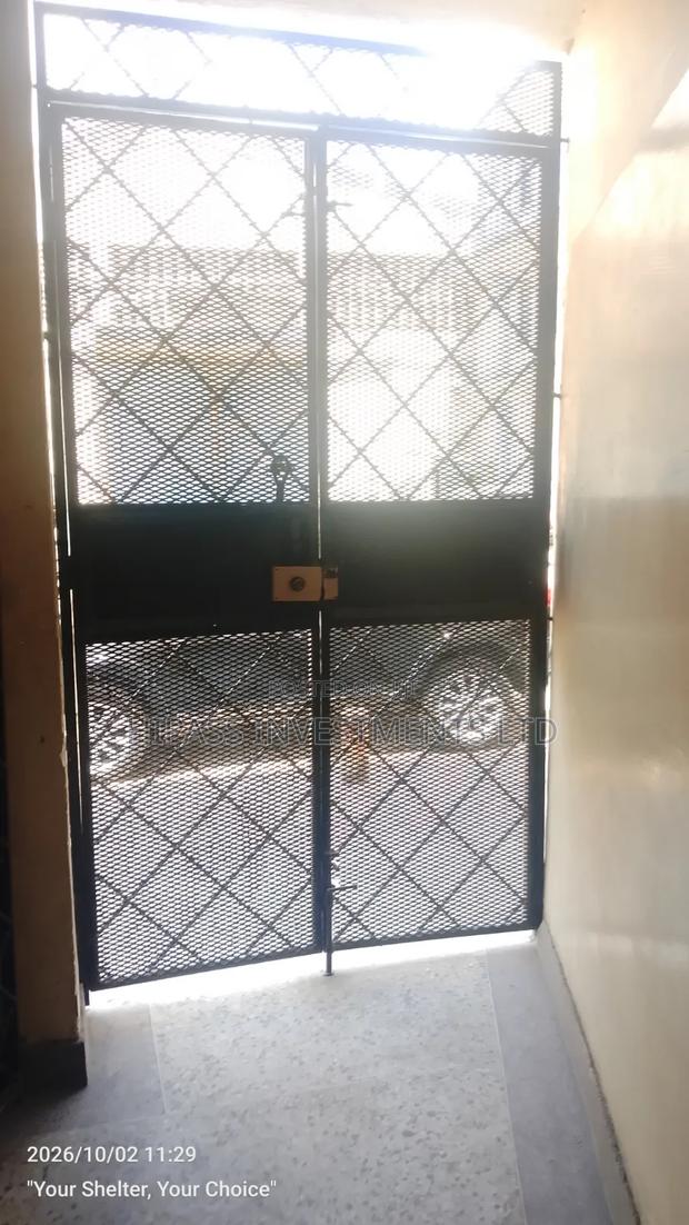1bdrm Block of Flats in Atta, Majengo for rent