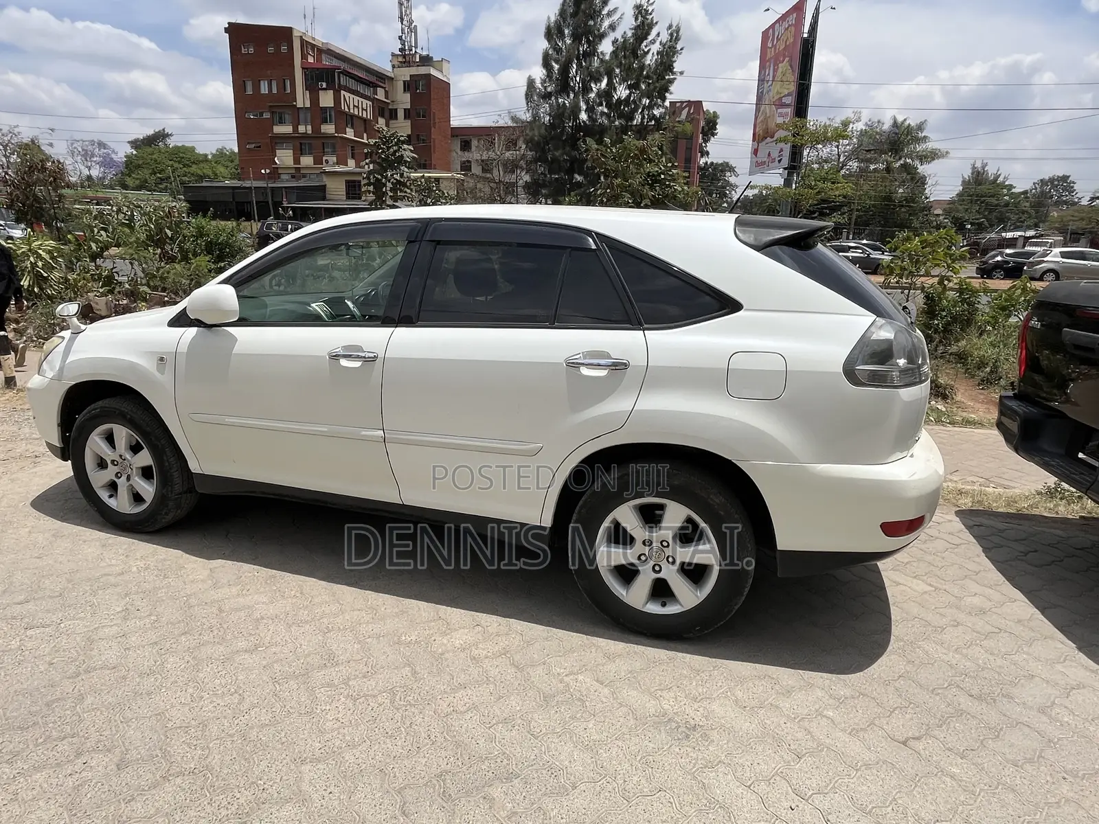 Toyota Harrier 2.4 2012 White