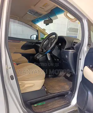 Toyota Vellfire 2016 Silver