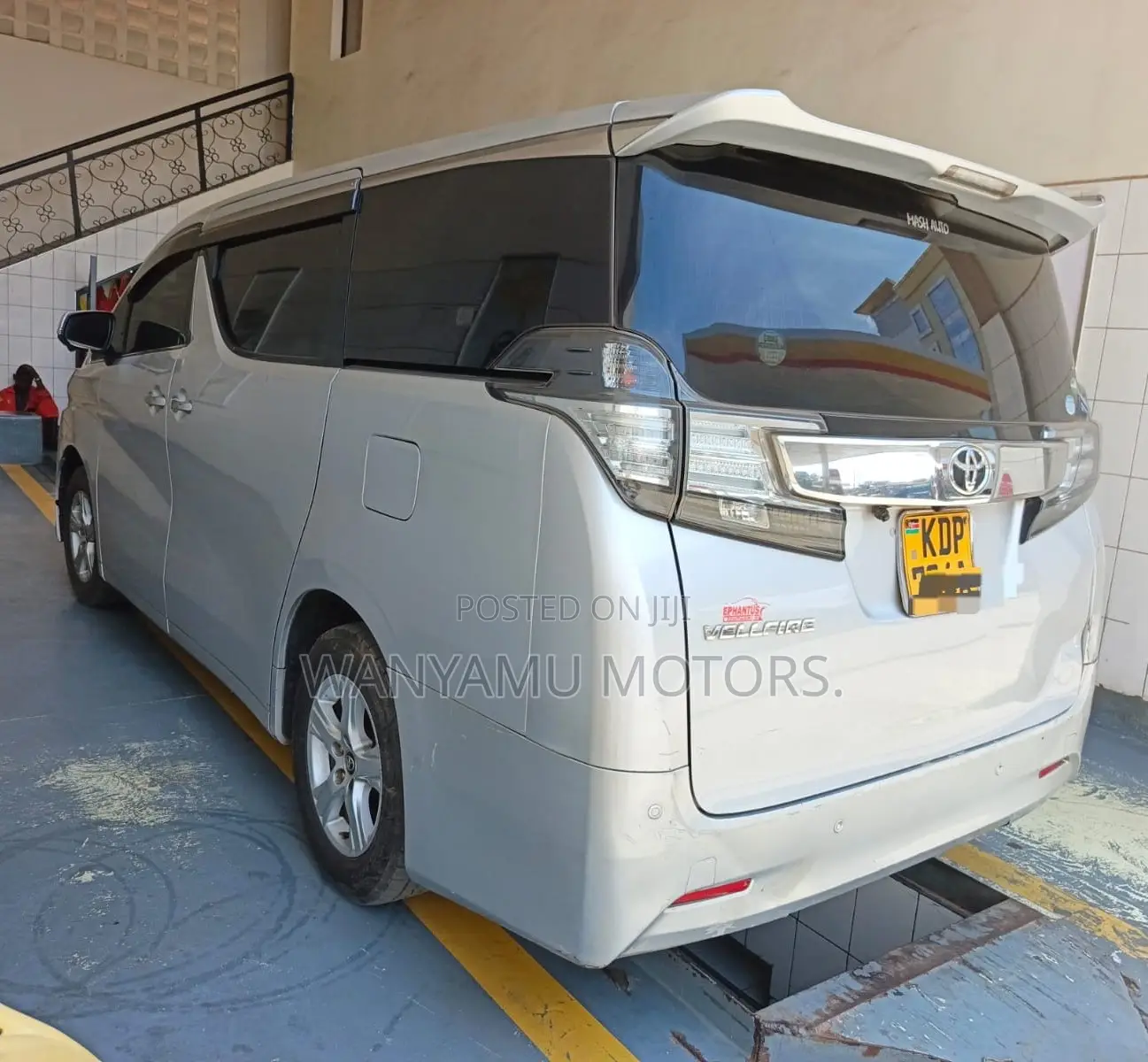 Toyota Vellfire 2016 Silver