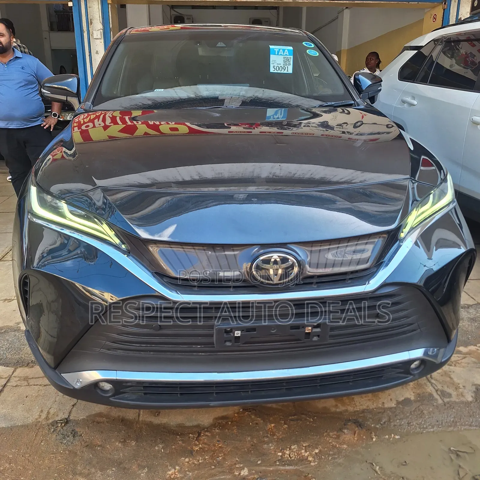 Toyota Harrier 2.0 2020 Black