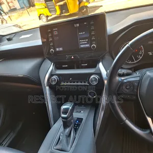 Toyota Harrier 2.0 2020 Black