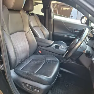 Toyota Harrier 2.0 2020 Black