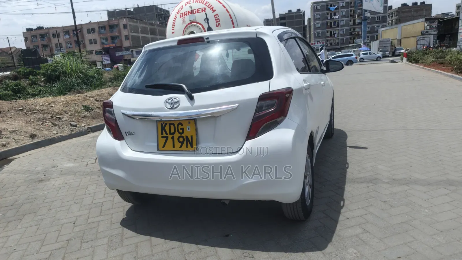 Toyota Vitz 2015 White