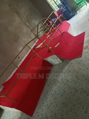 Executive Red Delta Wall to Wall Carpet Fitting