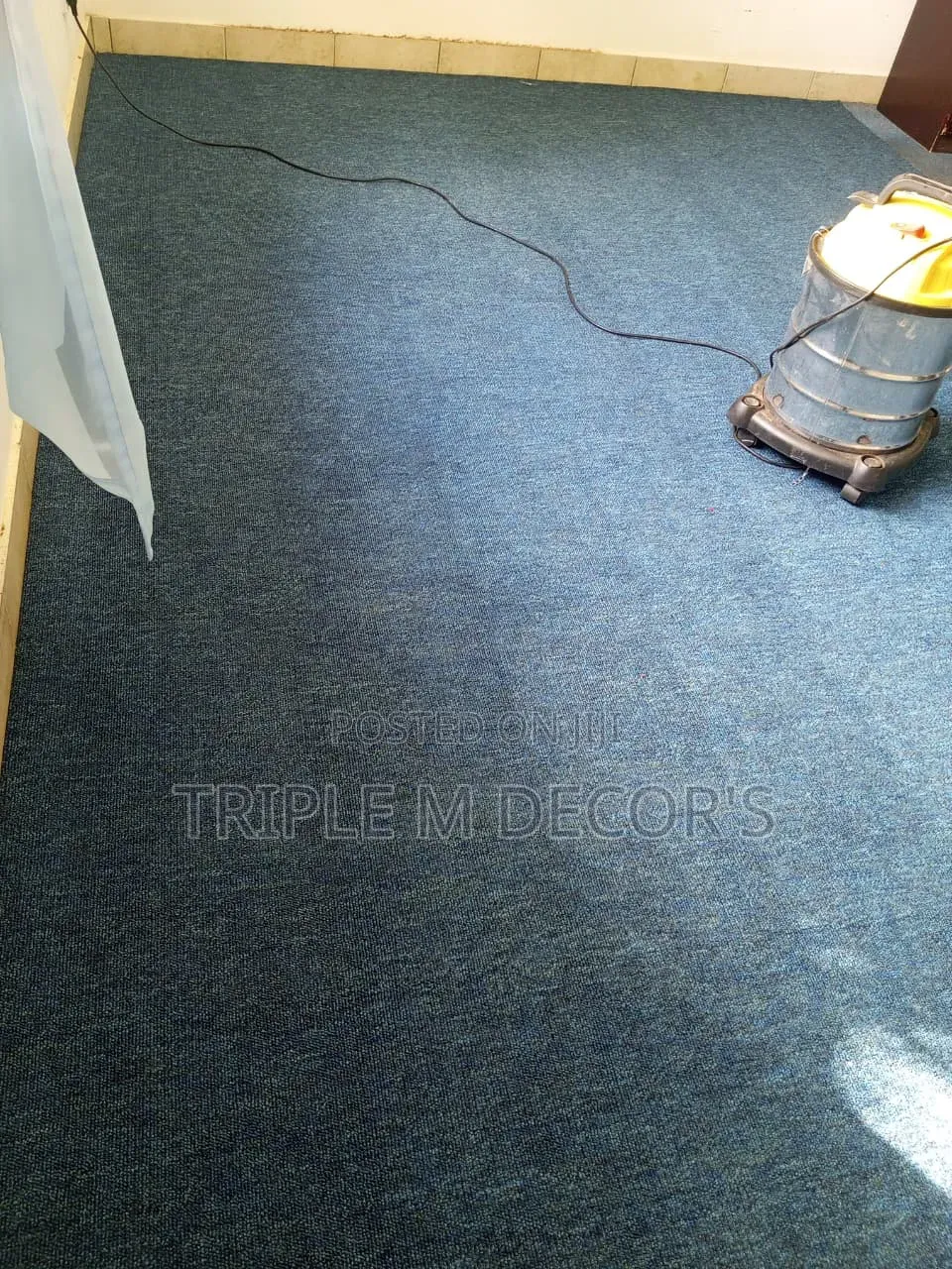 Durable Delta Carpet for School & Institution