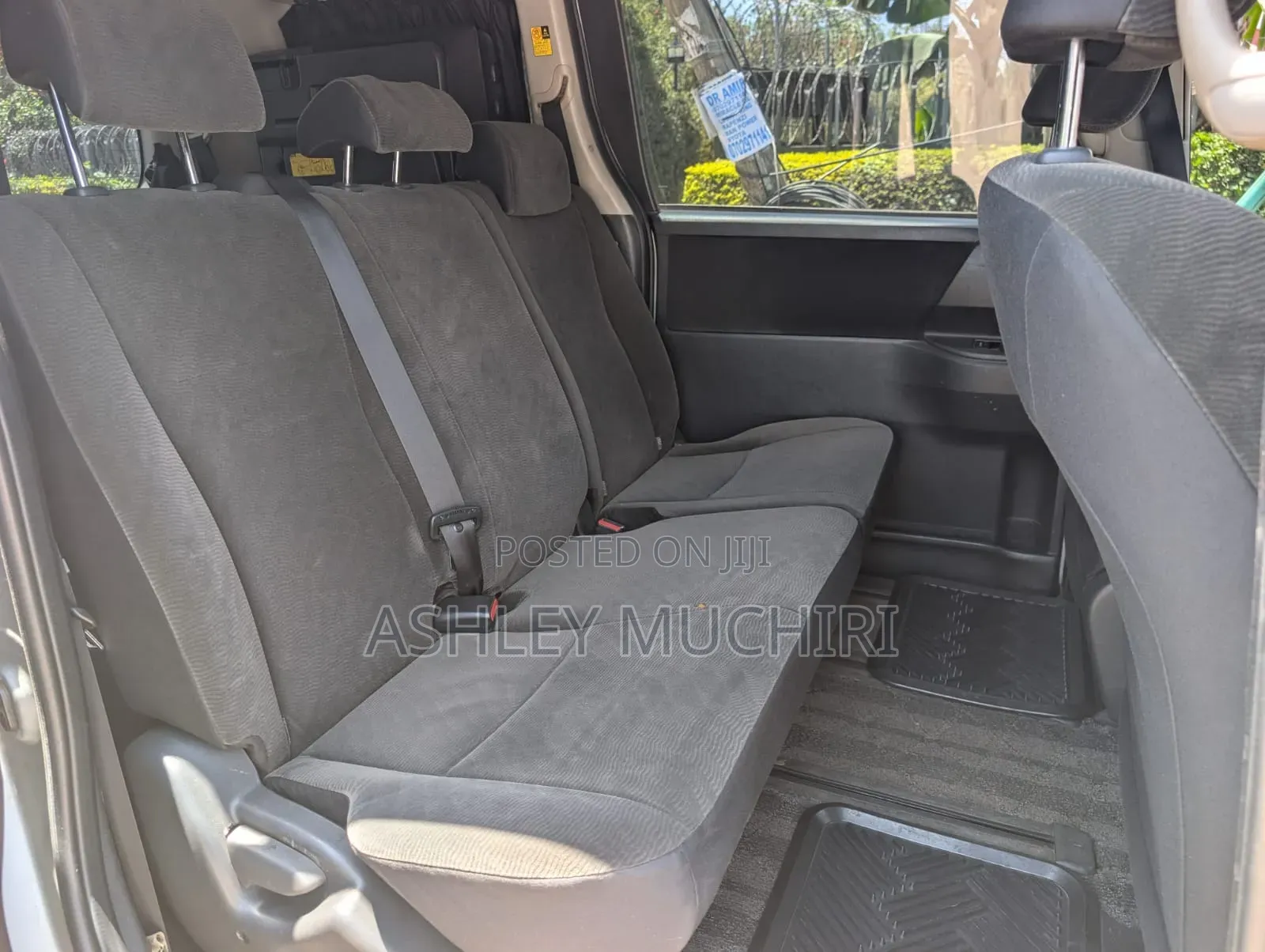 Toyota Noah 2013 Silver