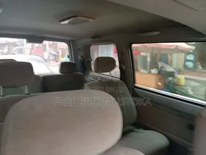 Toyota Noah 2003 Silver