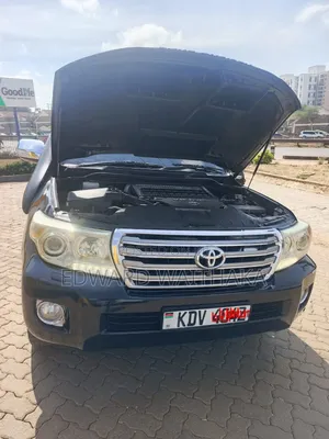 Toyota Land Cruiser 4.5 V8 DLX 2012 Black