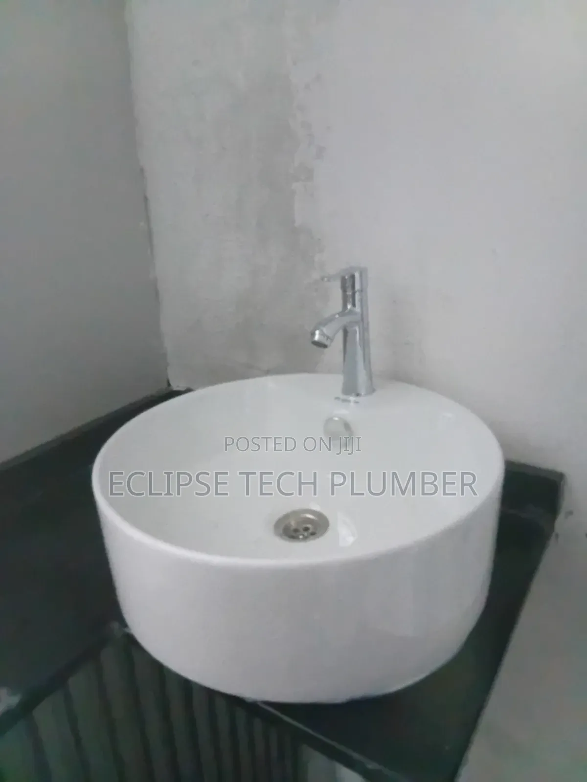 Plumber Sanitaries Installation