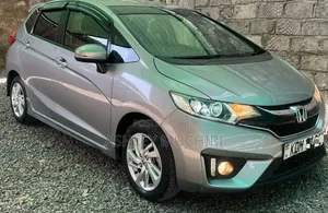 Honda Fit Shuttle 2016 Gray