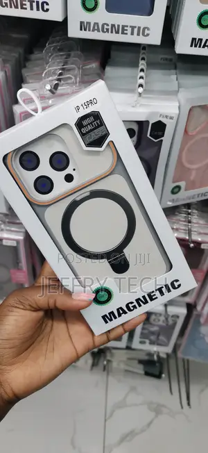 iPhone 15 Pro Magnetic Case Stands Out With a Orange Accent Ring