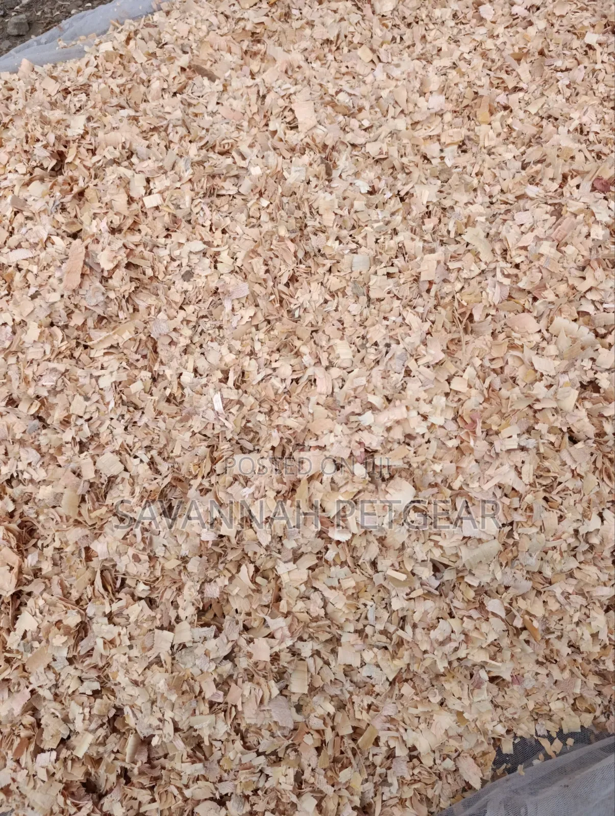 Mixed Wood Small Animal Bedding for Hamster, Rabbit, Guinea