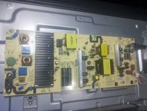 Sky Worth 70 Inch Broken TV Screen Selling Internal Components