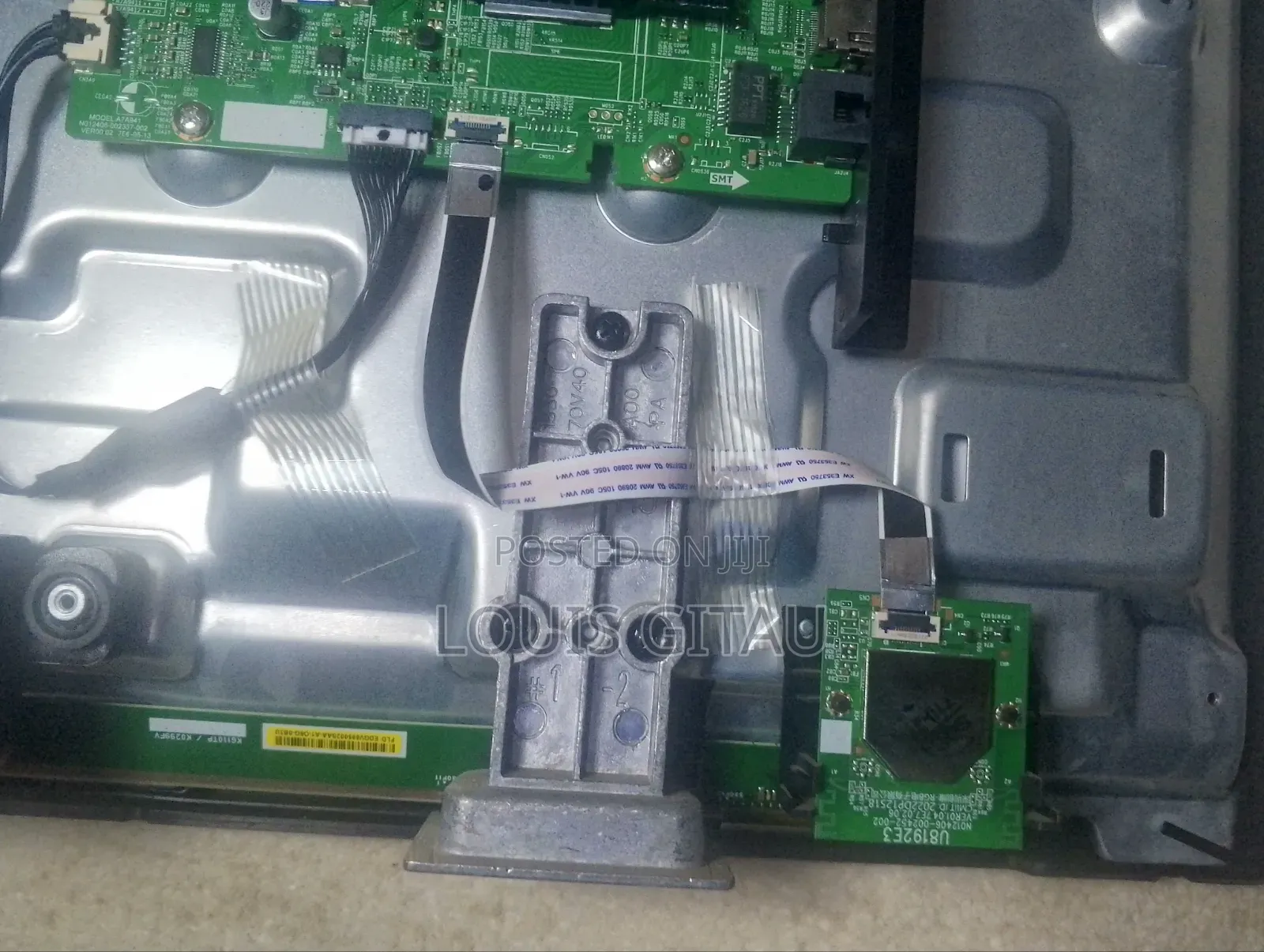 Sky Worth 70 Inch Broken TV Screen Selling Internal Components