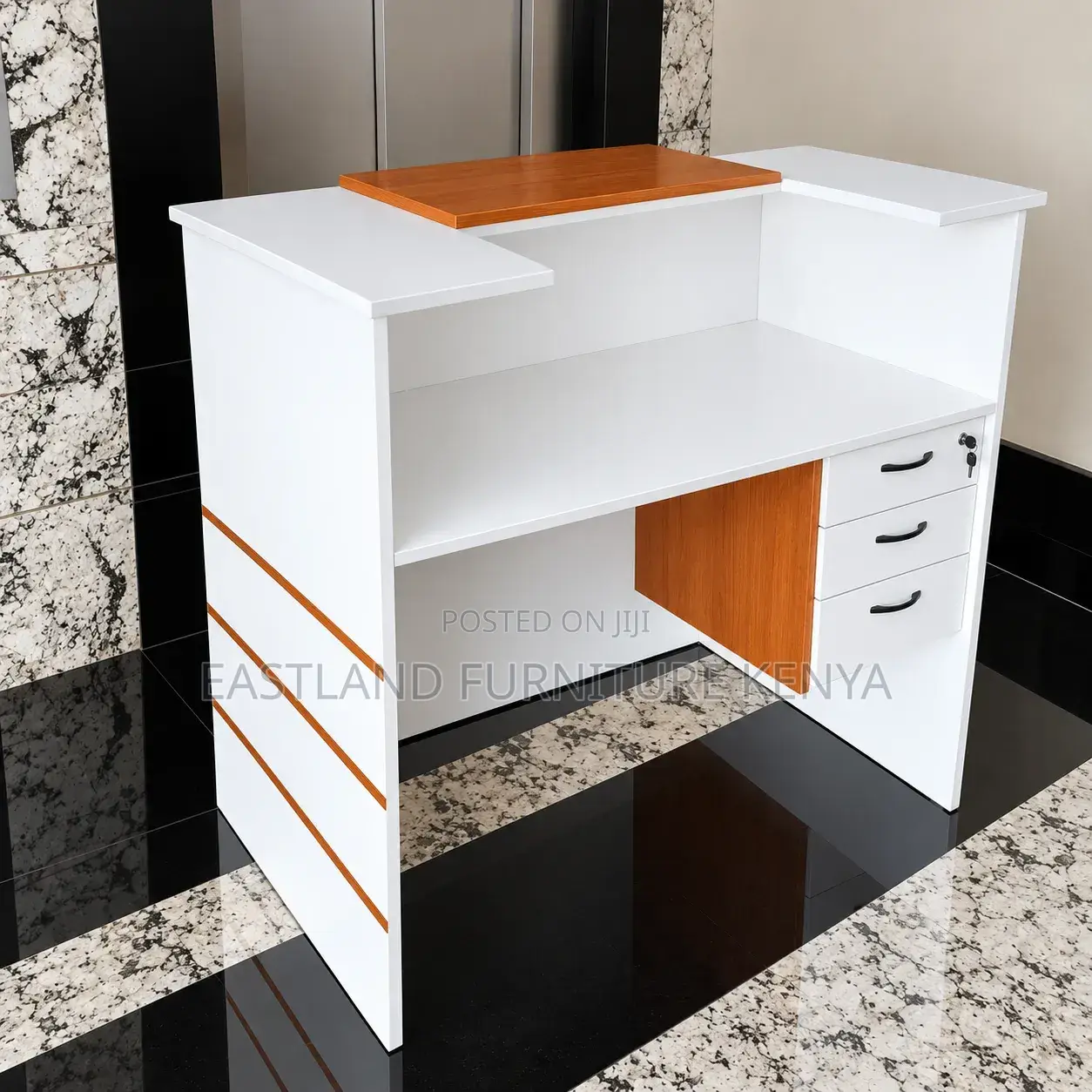 Reception Desk / Reception Counter 1.4M White With Wood Finish &Drawer