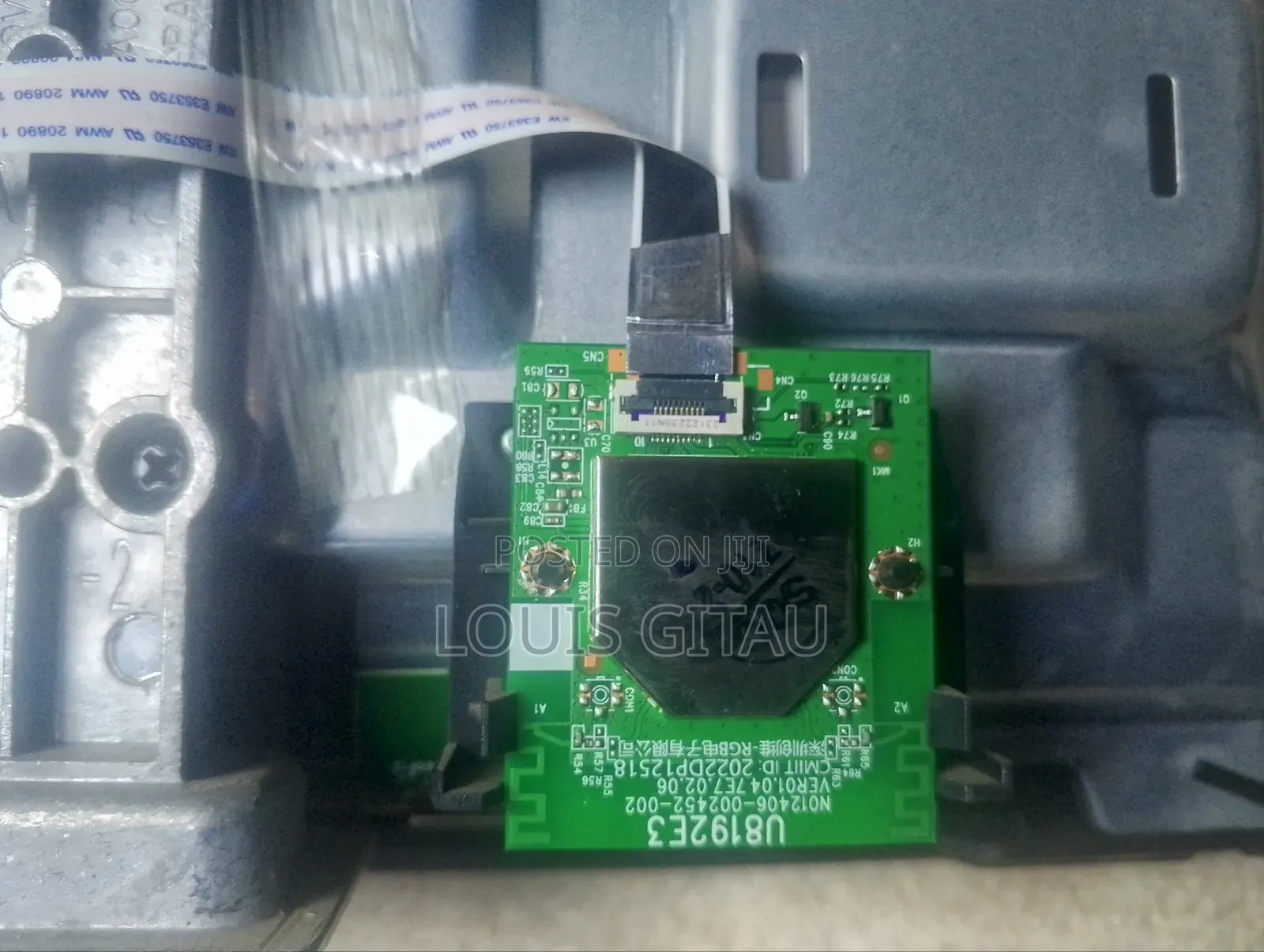 Sky Worth 70 Inch Broken TV Screen Selling Internal Components
