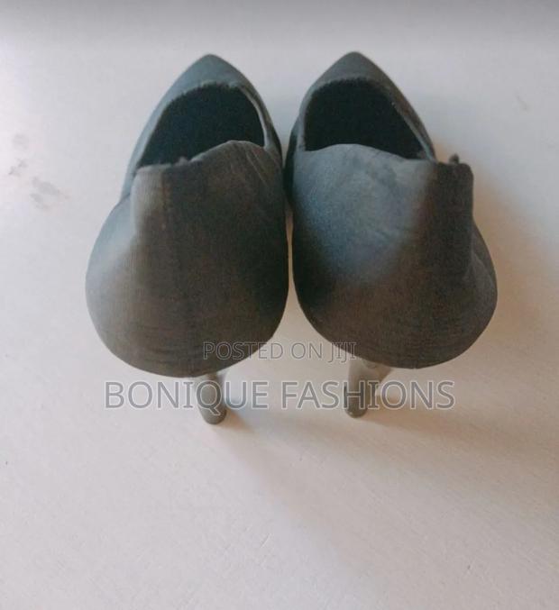 Black High Heels - thumbnail 2