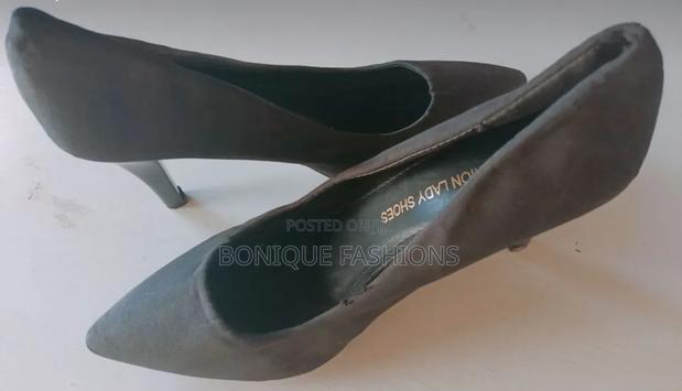 Black High Heels - thumbnail 5
