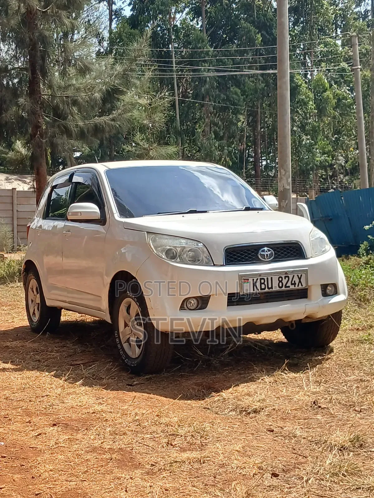 Toyota Rush 2009 White