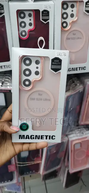 Pink Magnetic Case a Rose-Gold Camera Frame Samsung Galaxy S24 Ultra