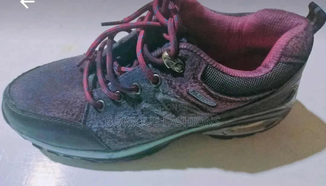 Sport Shoes/ Snickers