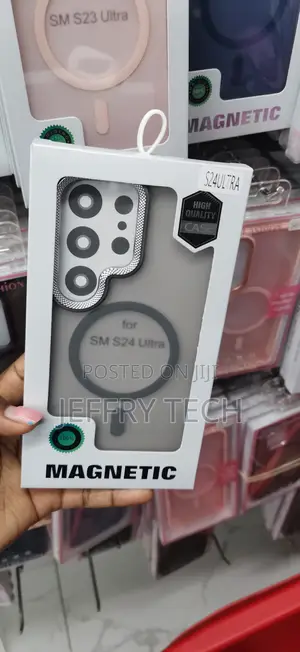 Translucent Matte Magnetic Phone Case for the Samsung Galaxy S24 Ultra