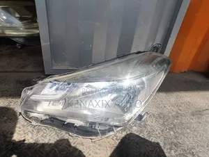 Vitz 52-269 Headlight